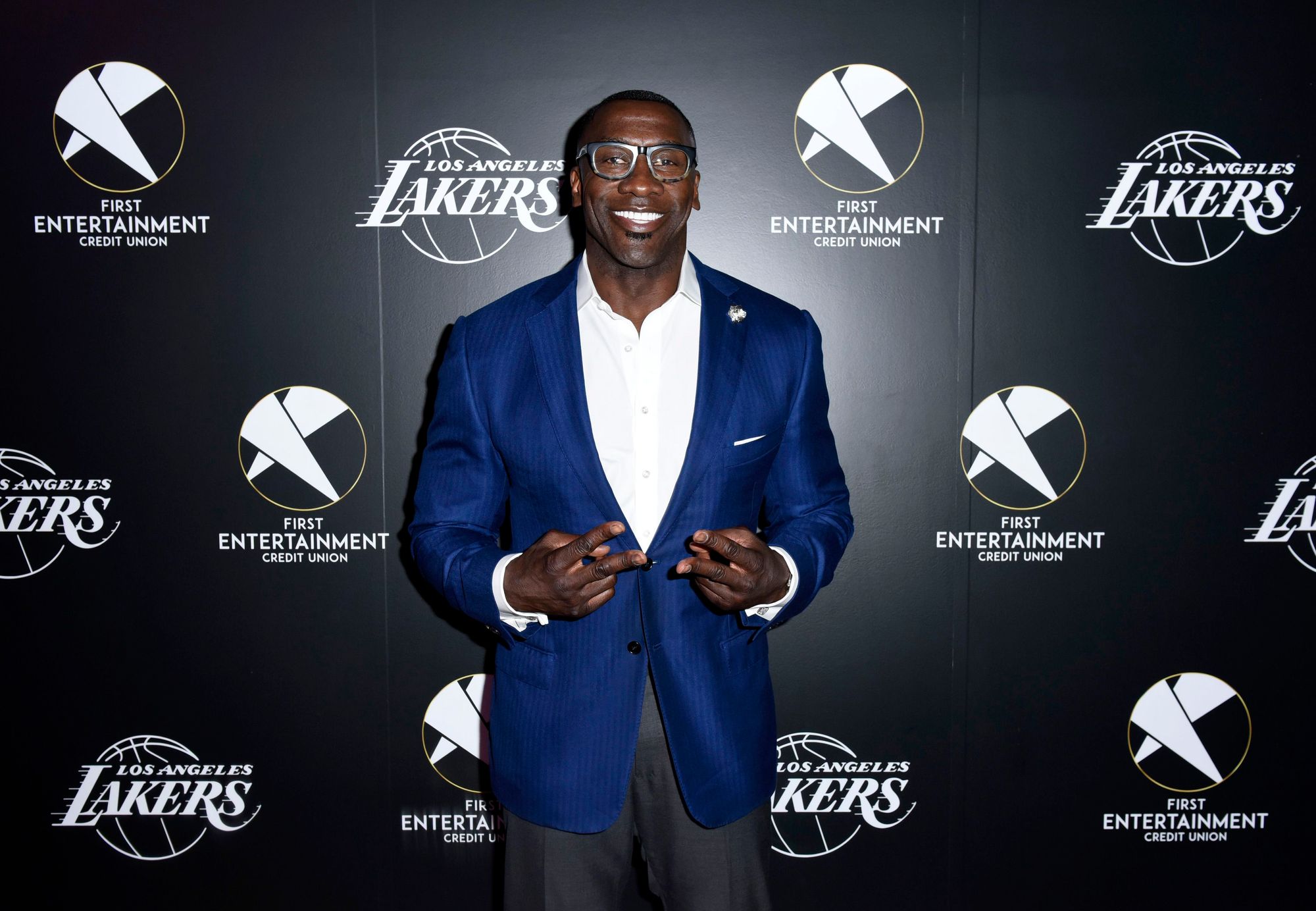 Shannon Sharpe TRASH TALKED A NFL LEGEND By Reciting HIS