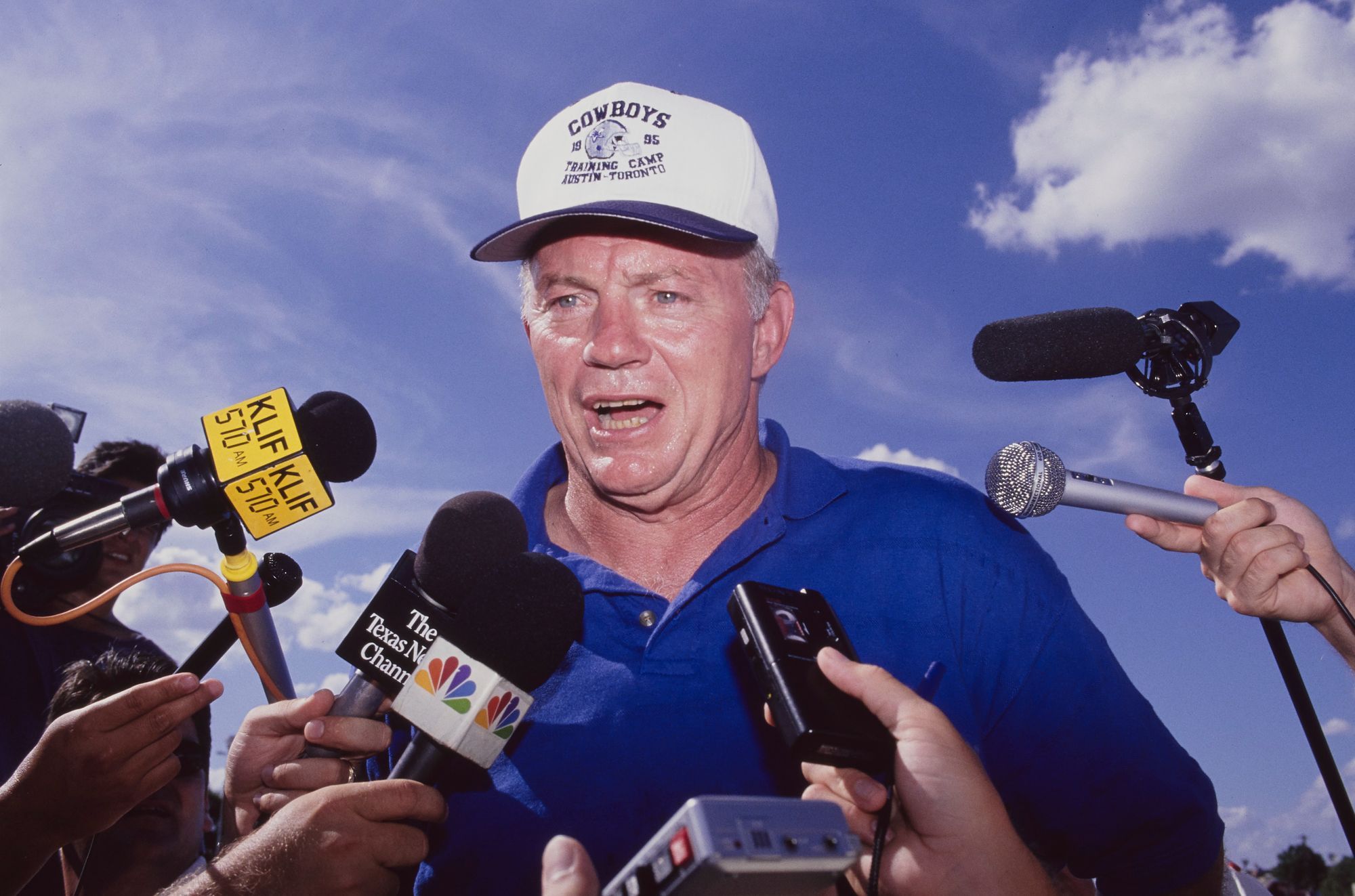 the-sad-truth-about-jerry-jones-north-little-rock-school-photo-level-man